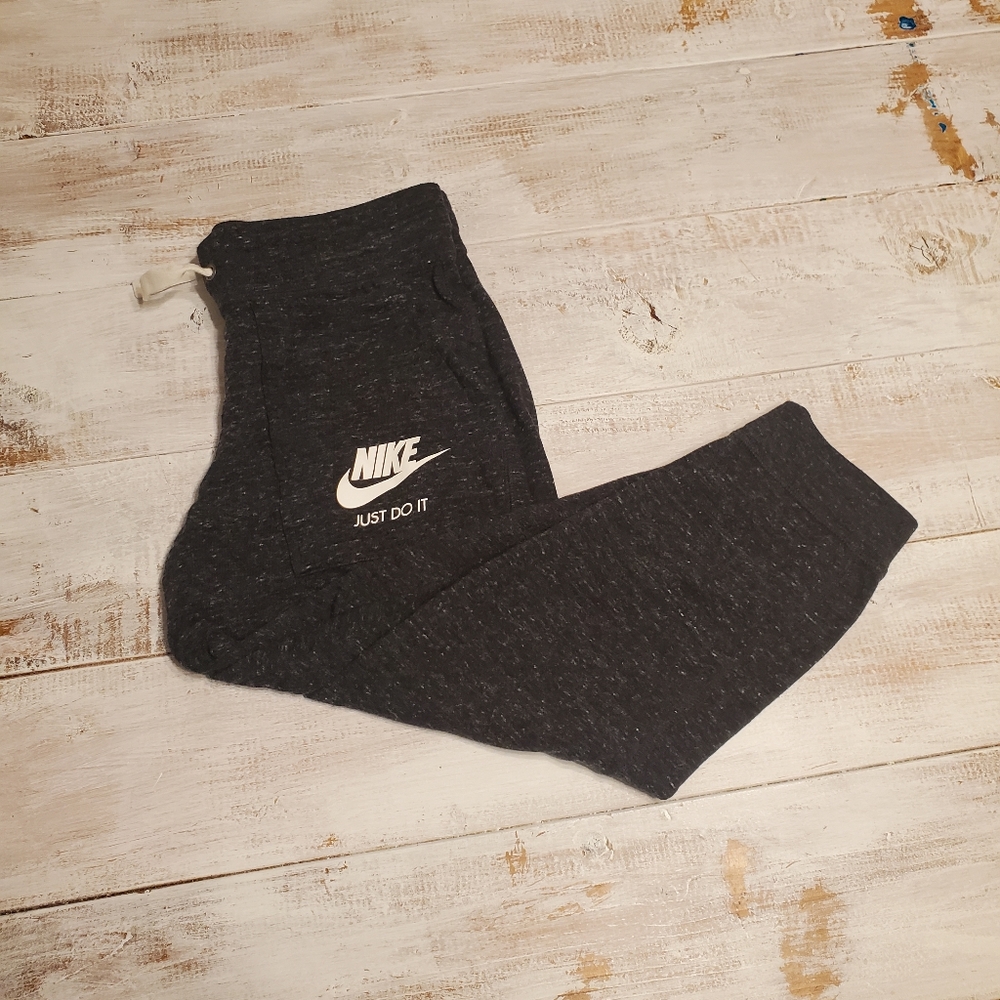 NIKE SWEATPANTS